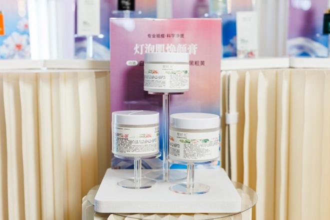 丨痘院长塑时光祛斑新品上市 引领祛斑新趋势j9九游会(中国)网站耀白无瑕 耀起新章(图3)
